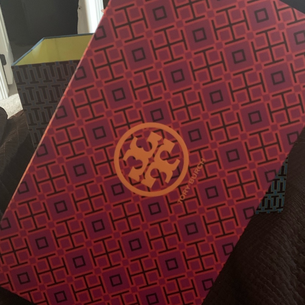 Tory Burch shoe box - NEW